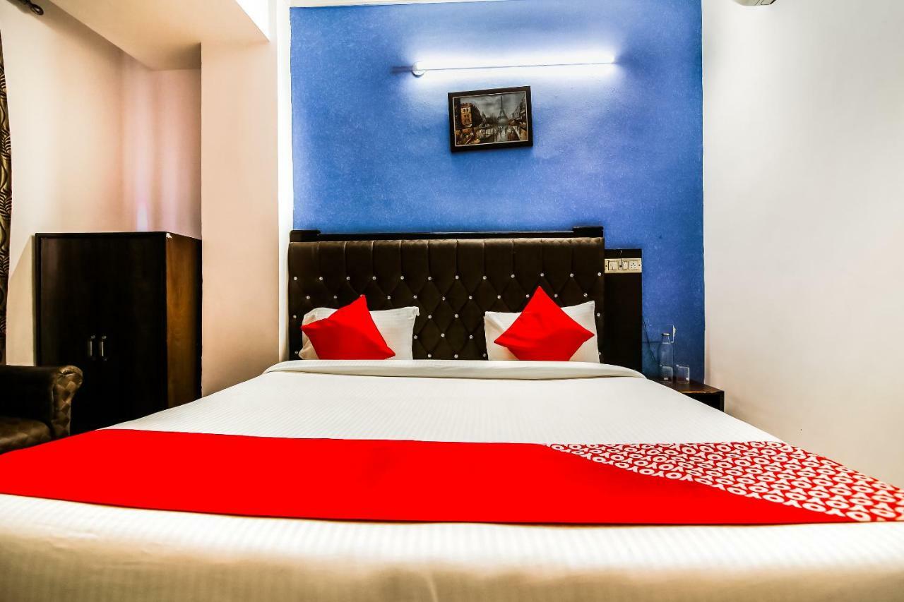 Oyo Flagship 37488 Hotel R V Regency Amritsar Exterior foto